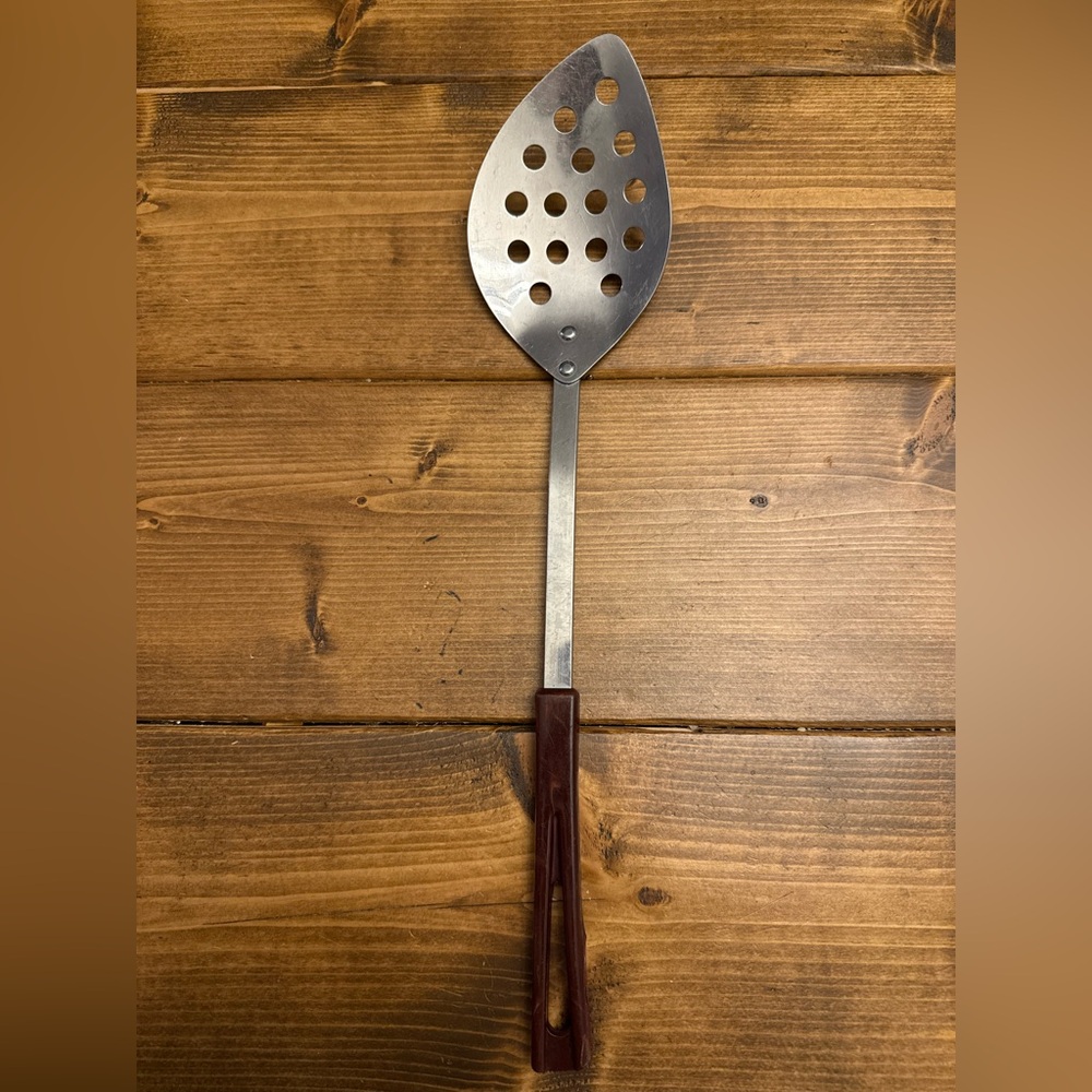 Stanhome Stainless BAKELITE Utensils Brown Angled Slotted Teardrop Spoon Vintage